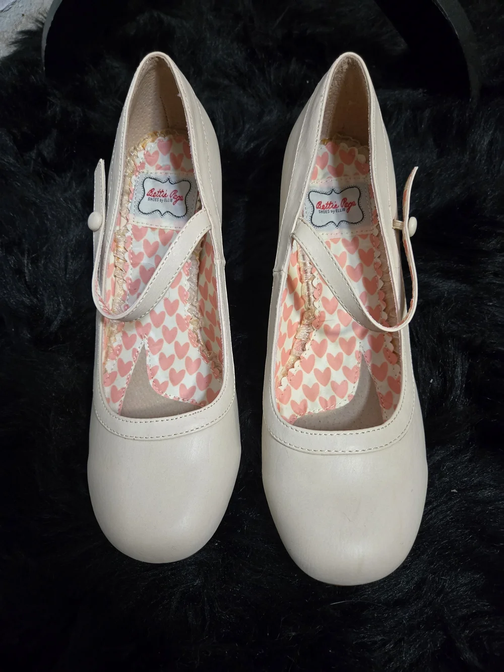Bettie Page Pale Pink Mary Jane Flats with Heart-Print Insole NWOT